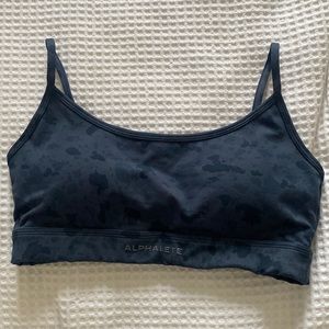 Alphalete sports bra